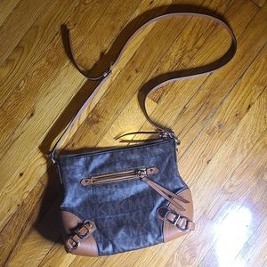 Micheal Kors Medium Sized Messanger Crossbody Bag